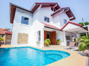 Отель Naklua Pool Villa by Pattaya Sunny Rentals  Паттайя